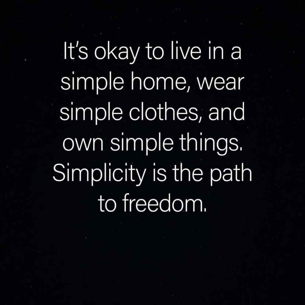 SIMPLY ME CLOSET... - Picture 3 of 3